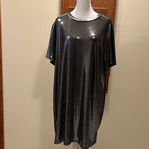 NWT Torrid Women's Metallic Silver Short Sleeve Dress - size 2X